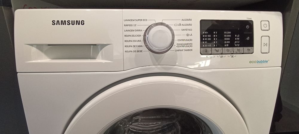 Máquina de lavar roupa como nova!