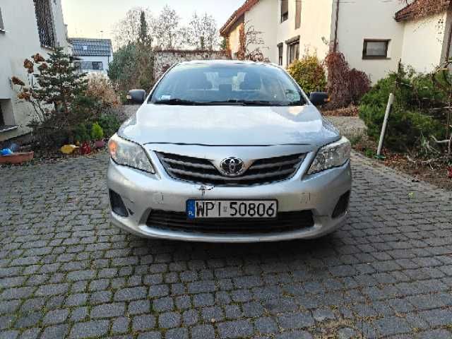 Toyota Corolla 1.6 2012r. 254 tys km