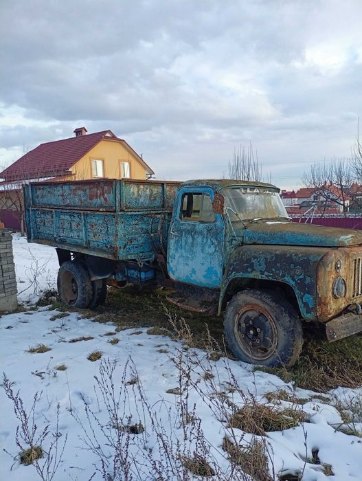Запчастини до газон та зіл