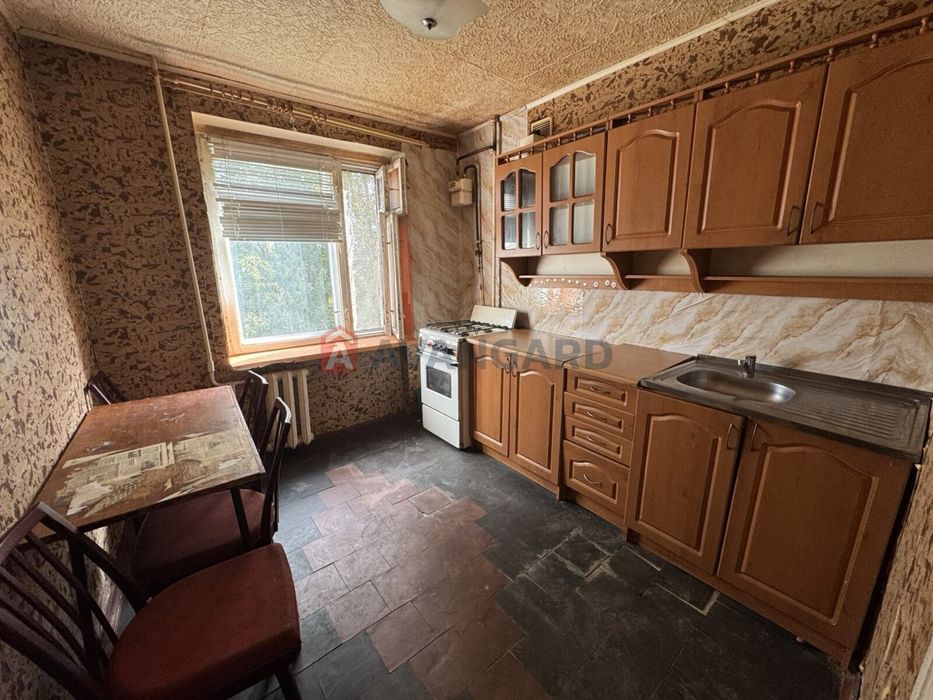 Продаж 2-кімн., цегляний будинок, р-н ТРЦ ДЕПОт