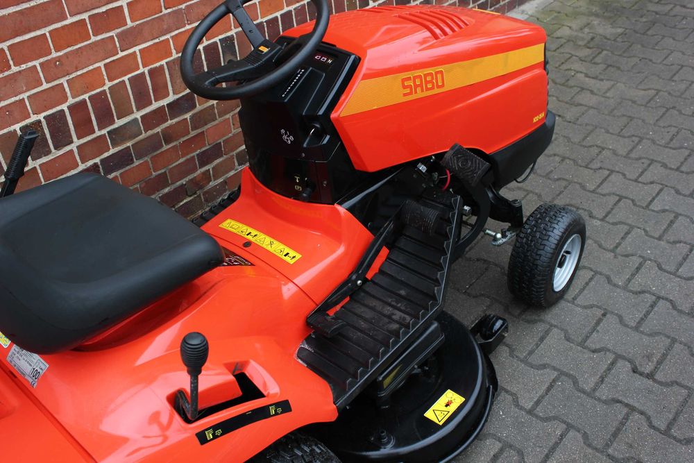 Sabo 102-15 H Castelgarden TRAKTOREK Kosiarka