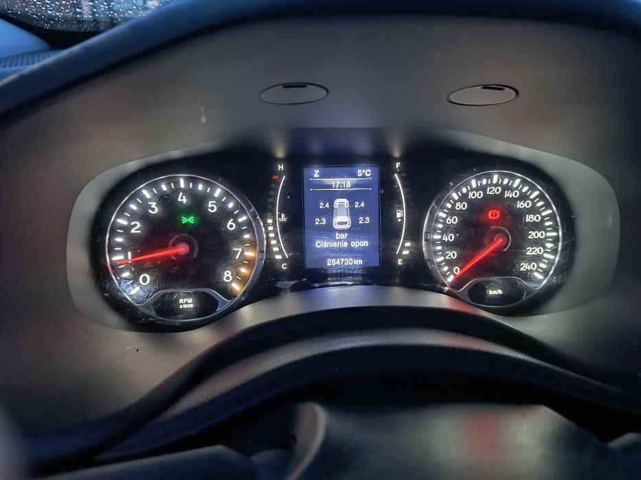 Jeep Renegade w wersji Longitude 1.4 z hakiem odczepianym