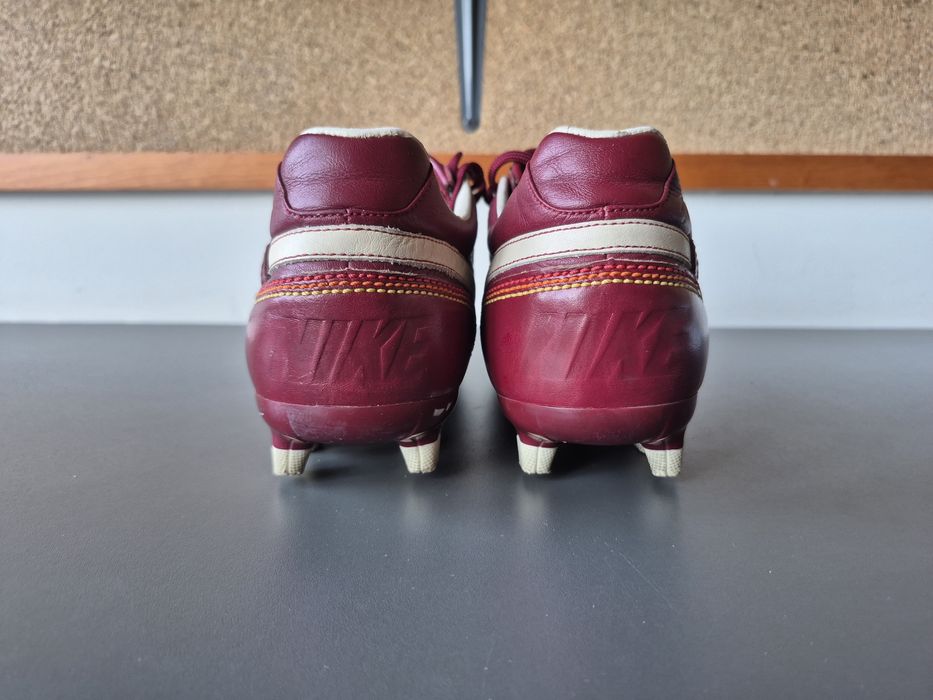 Chuteiras  Nike Tiempo Brasileiro edição Ronaldinho