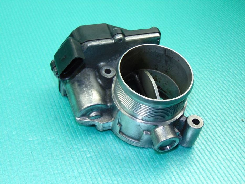 Przepustnica 03L128063S 2,0TDI CAA Crafret T5 T6