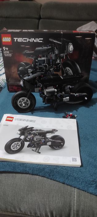 Klocki LEGO Technic 42155 Technic BATMAN — BATMOTOR