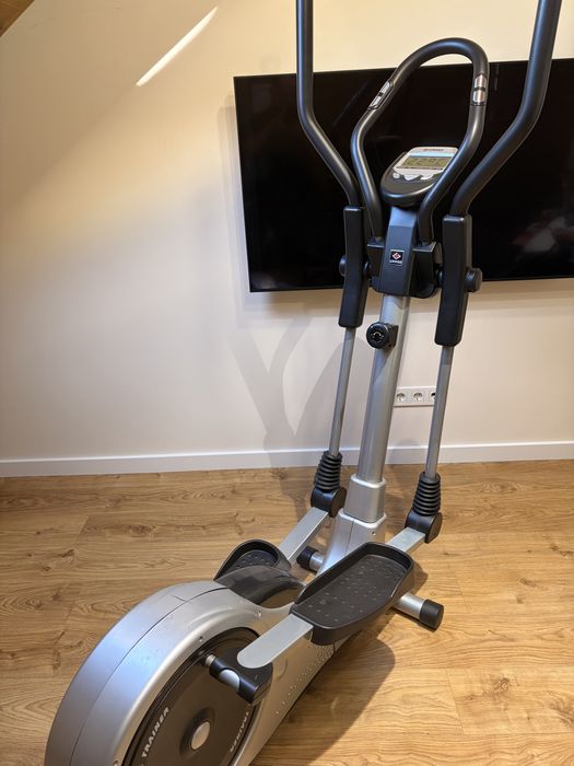 Еліптичний тренажер орбітрек GRAND Cross Trainer