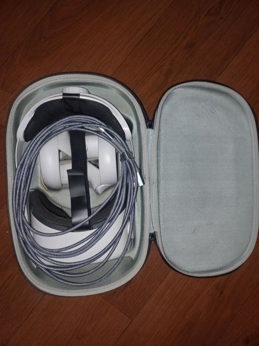 Окуляри віртуальної реальності Meta Oculus Quest 2  256GB
