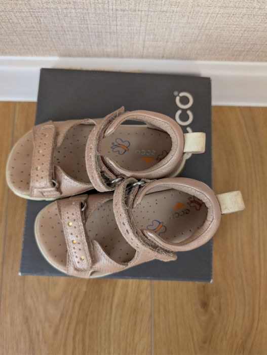 Босоніжки ecco 25