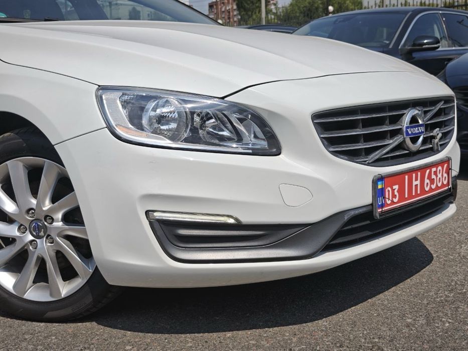 Volvo V60 Facelift 2,0 дизель ВІДЕО