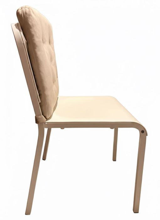 Conjunto Mesa de refeição branca c/ cadeiras