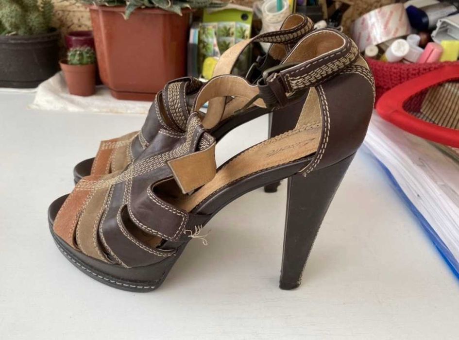 Босоніжки літні 36 розмір. У відмінному стані (майже нові).