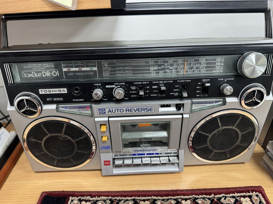 Стерео-магнітола TOSHIBA RT-200S