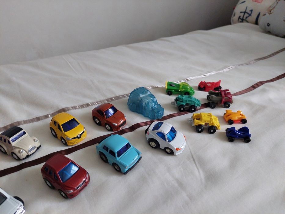 33szt. Autka Welly i inne