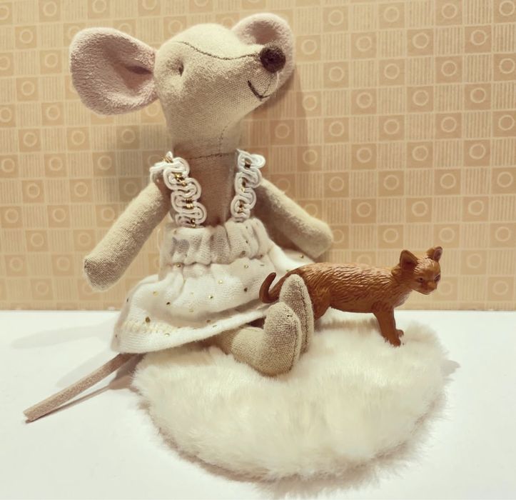 Brązowy mały kotek dla myszek maileg lalek barbie na prezent