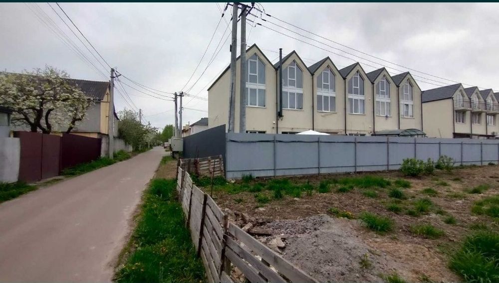 Продам чудову земельну ділянку поруч з ЖК Софія.