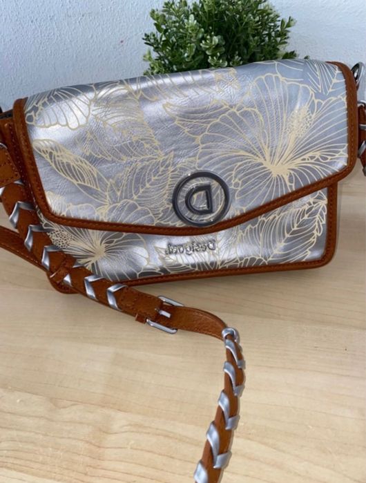 Mala tiracolo em pele Desigual