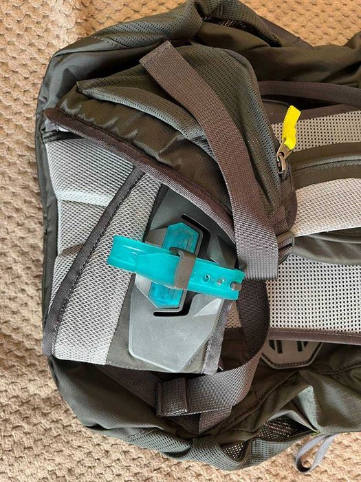 Туристичний наплічник Thule Capstone 40L Obsidian