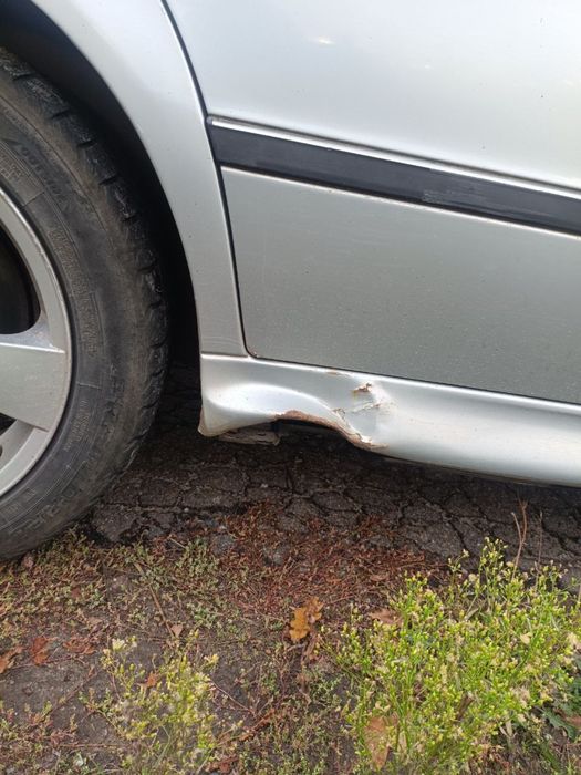 Автомобіль BMW E39