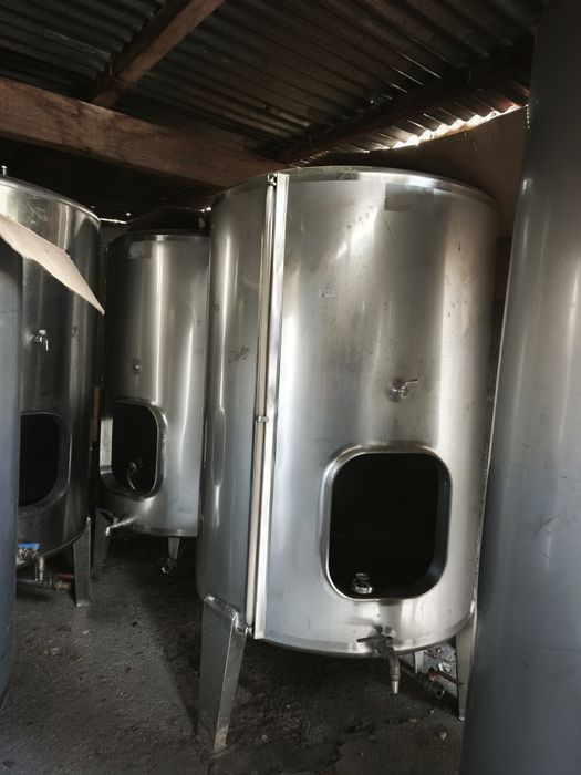 Cuba / Depósito em Inox 1000 Litros – Praticamente Novo