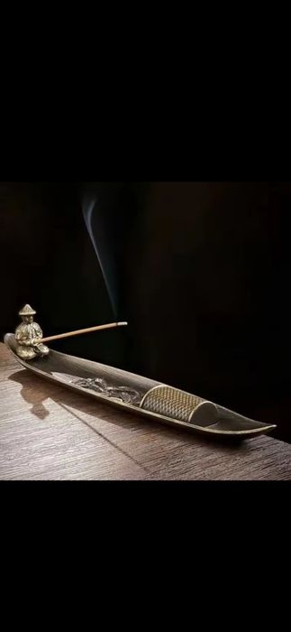 Підставка для аромапаличок (рибак на човні)