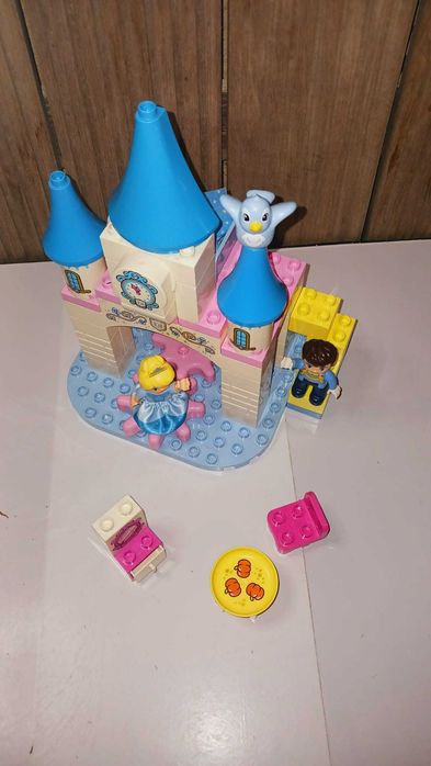 LEGO DUPLO Cinderella's Magical Castle