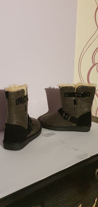 Buty nowe damskie zimowe Short Dylyn rozmiar 35