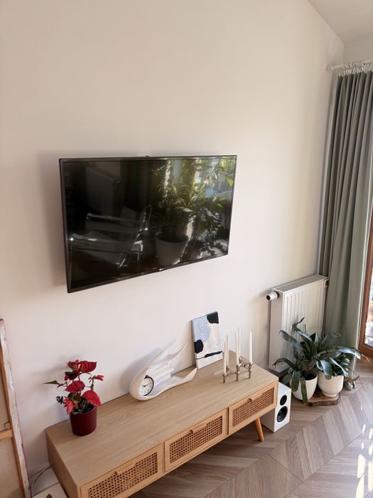 Uszkodzony telewizor LG 42LF652V