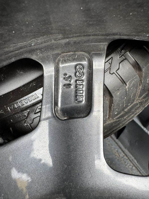 Диски і шини для Toyota 6/139 R18 265/60/18