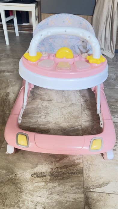 Ходунки дитячі в нормальному стані