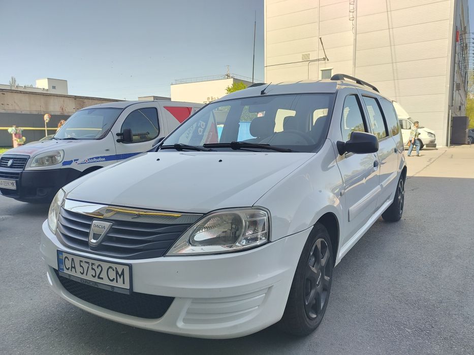 Dacia Logan MCV 2009 дизель
