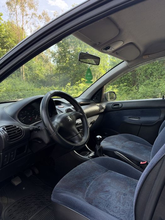 Peugeot 206 — fotografia 4