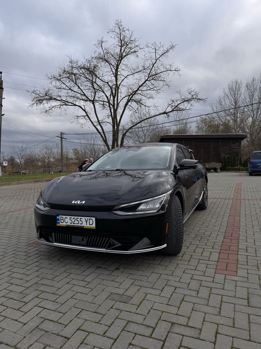 Поодам авто kia ev 6 awd 2022