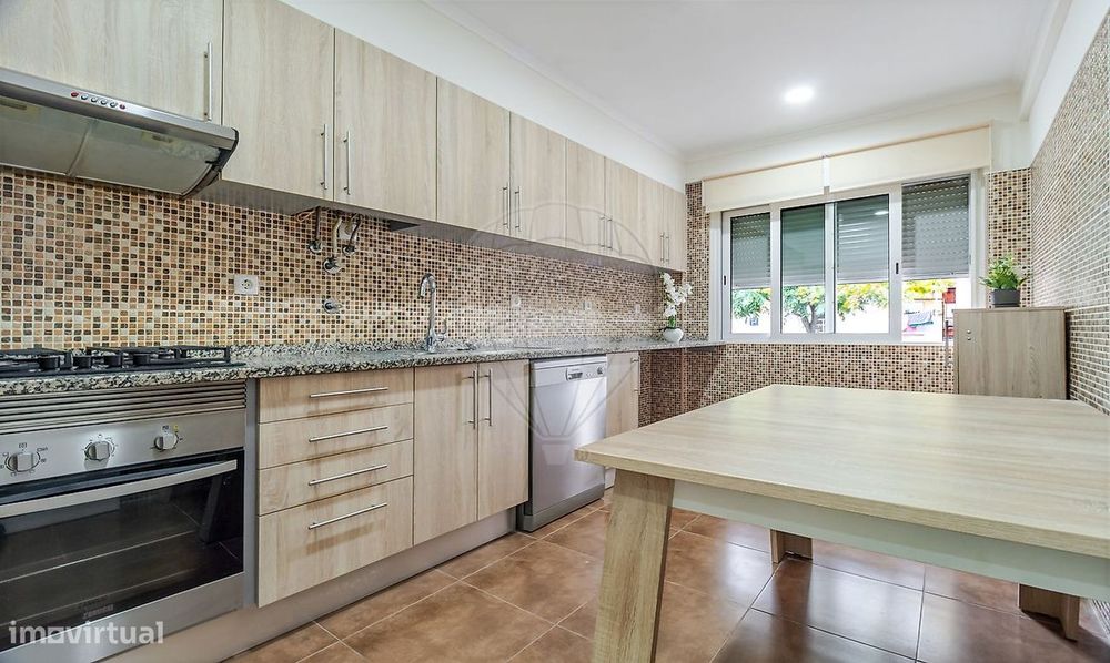 Apartamento T3 para arrendamento