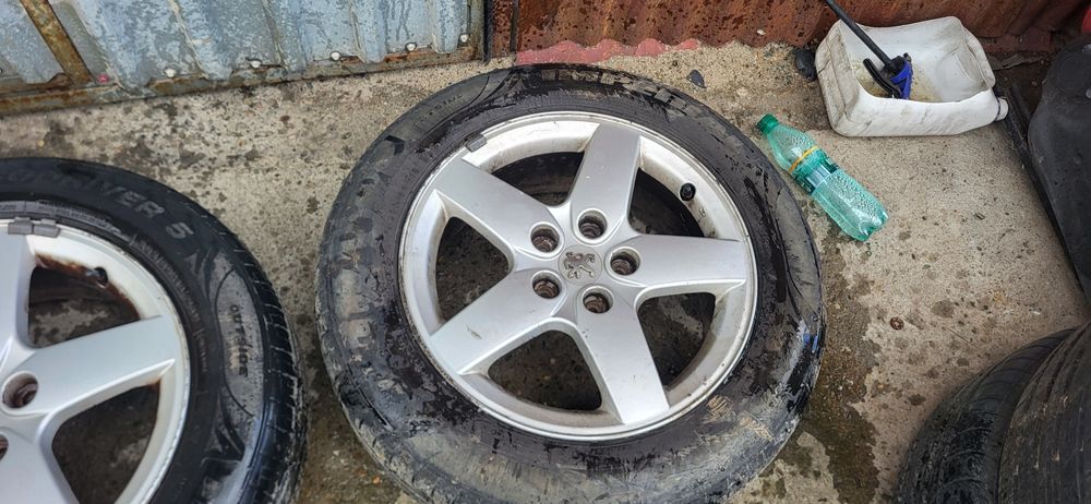 Felgi Aluminiowe  Peugeot 407  16 '' Proste cena za 4 szt