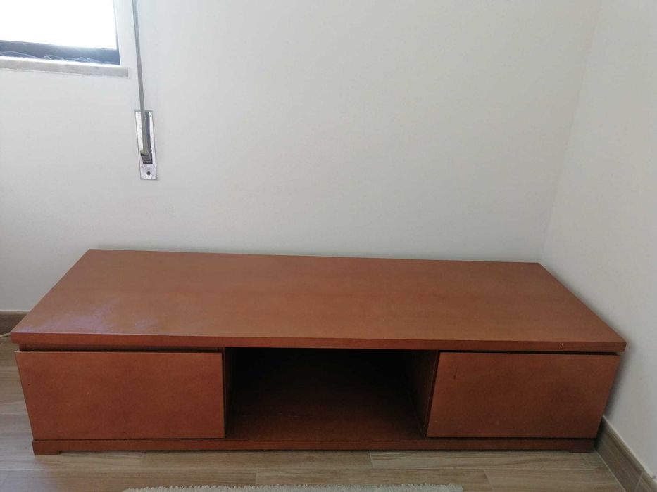 Móvel de TV com 2 gavetas – Bom estado
