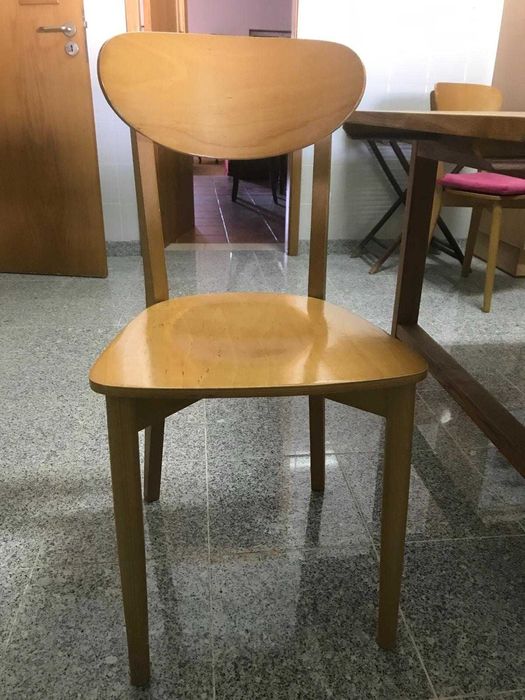 Mesa cozinha com extensão e 4 cadeiras