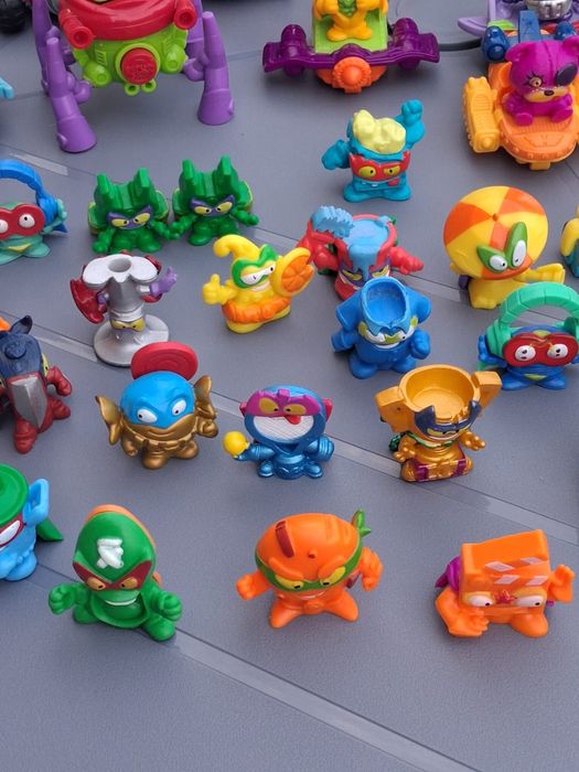 figurki super things