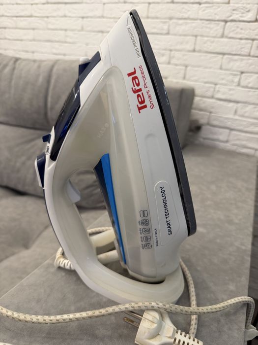 Утюг Tefal Smart Protect FV4970