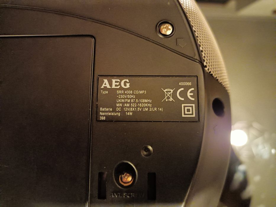 Rádio CD USB Portátil - AEG