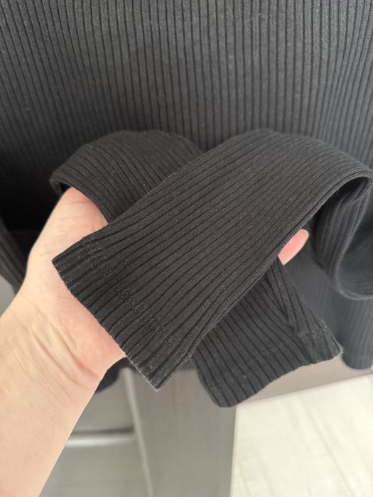 Лонгслів чорний Asos M