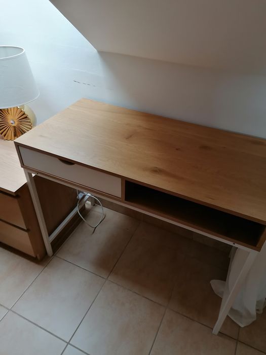 Biurko toaletka Jysk TANIO
