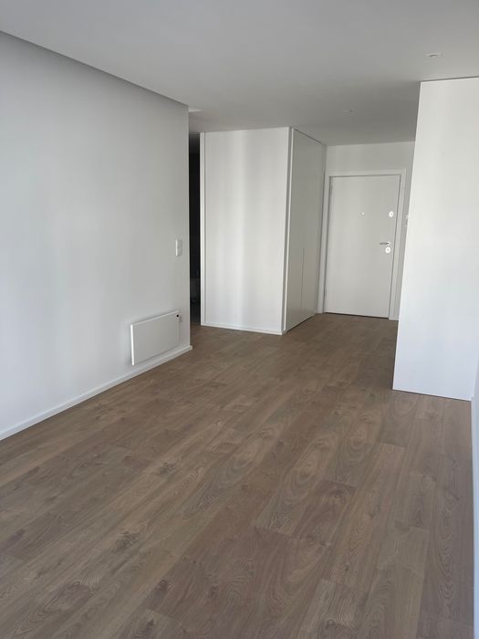 Apartamento T1 Porto - semi novo - parque dos sobreiros