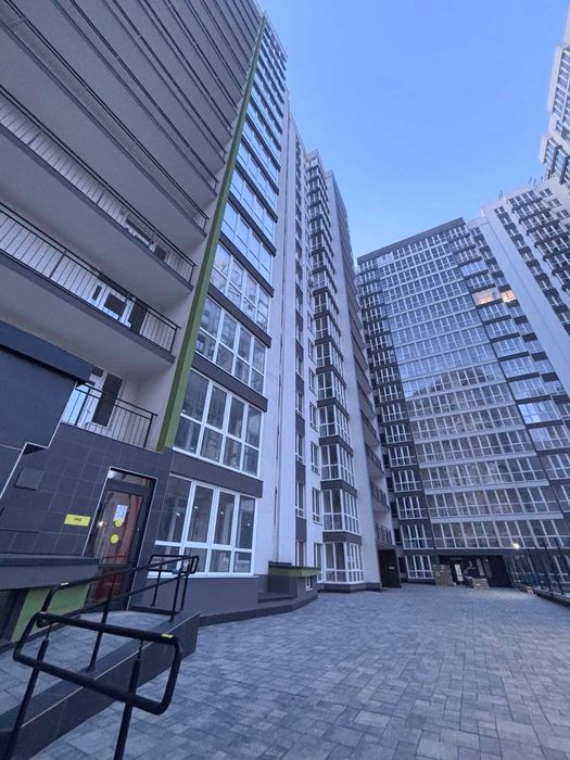 2 ком. квартира в сданном доме  в центре. Сквер Мечникова