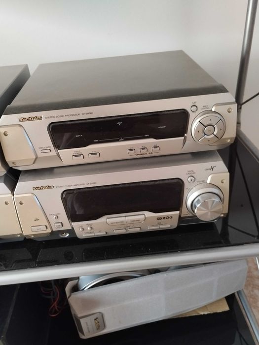 Sistema de som technics SL-EH680