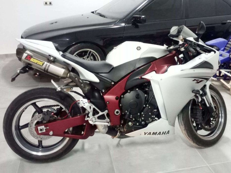 Yamaha R1 Crossplane