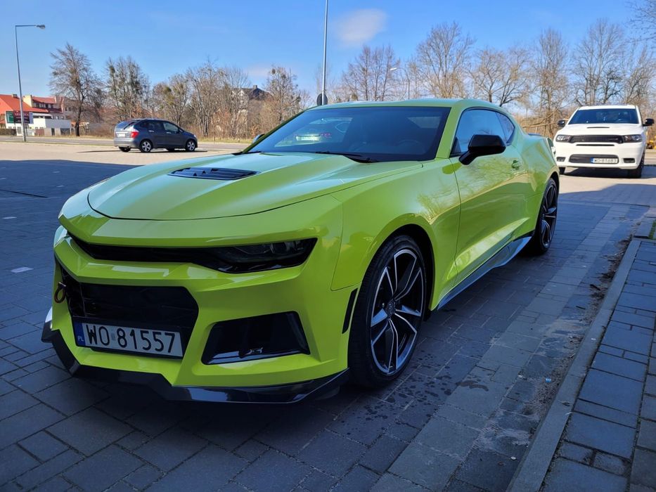 Chevrolet Camaro CAMARO 6.2 V8 kolor limonka