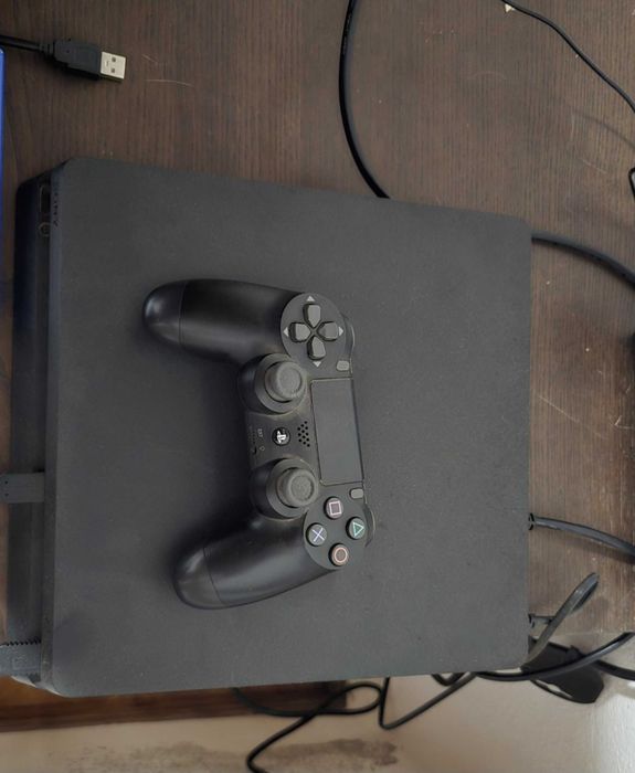 Vendo ou troco Ps4 com com alguns jogos por impressora  3d bambu lab , ps5 ou computador gaming