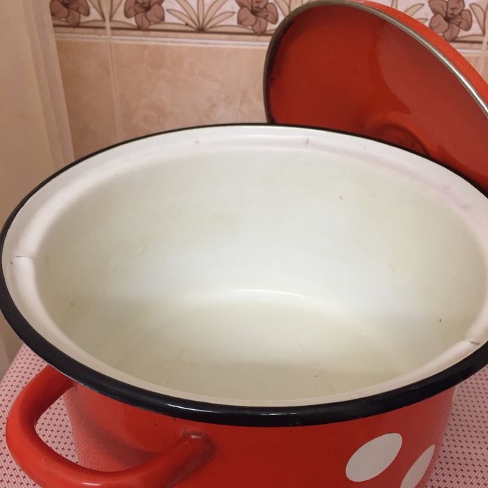 Эмалированные кастрюли - Керченский завод СССР