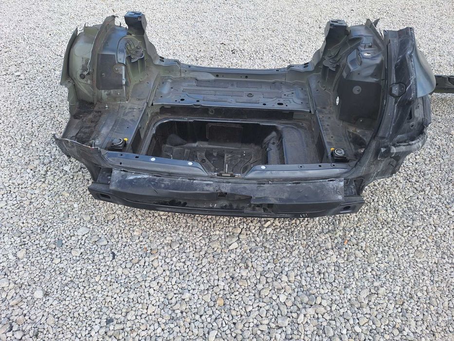 Ćwiartka Pas Wanna Tył Tylna Mercedes C Klasa W205 A205 Kombi