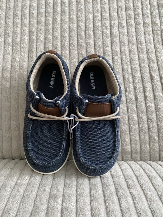 Мокасини, кеди, топсайдери для хлопчика розмір 28, устілка 17,5 см